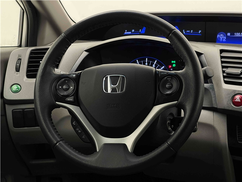 Foto do veículo HONDA CIVIC 2.0 LXR 16V FLEX 4P AUTOMÁTICO 2014 99.125 KM 66.900,00