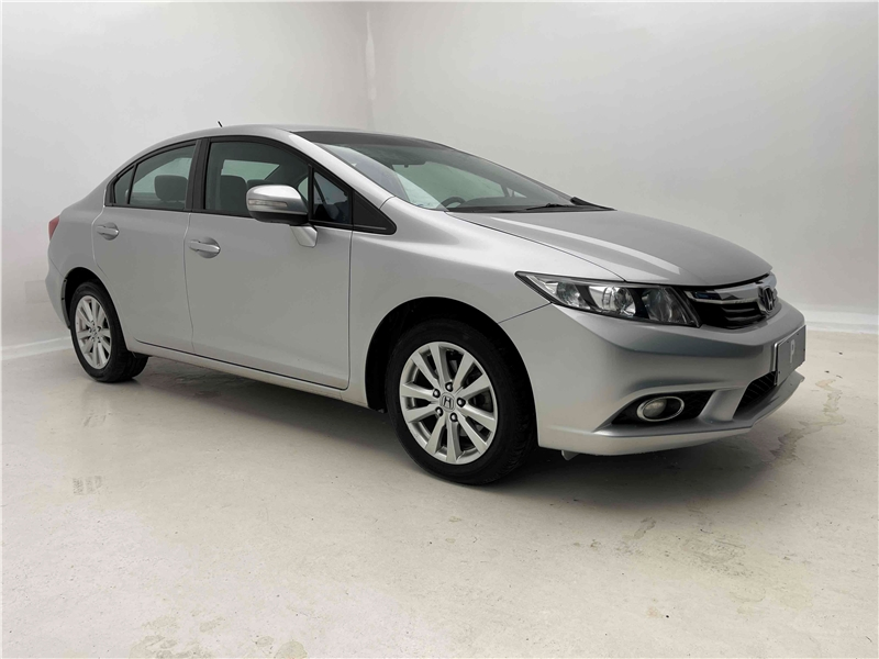 Foto do veículo HONDA CIVIC 2.0 LXR 16V FLEX 4P AUTOMÁTICO 2014 99.125 KM 66.900,00