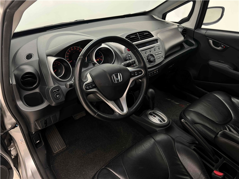 Foto do veículo HONDA FIT 1.5 EX 16V FLEX 4P AUTOMÁTICO 2011 48.983 KM 59.900,00