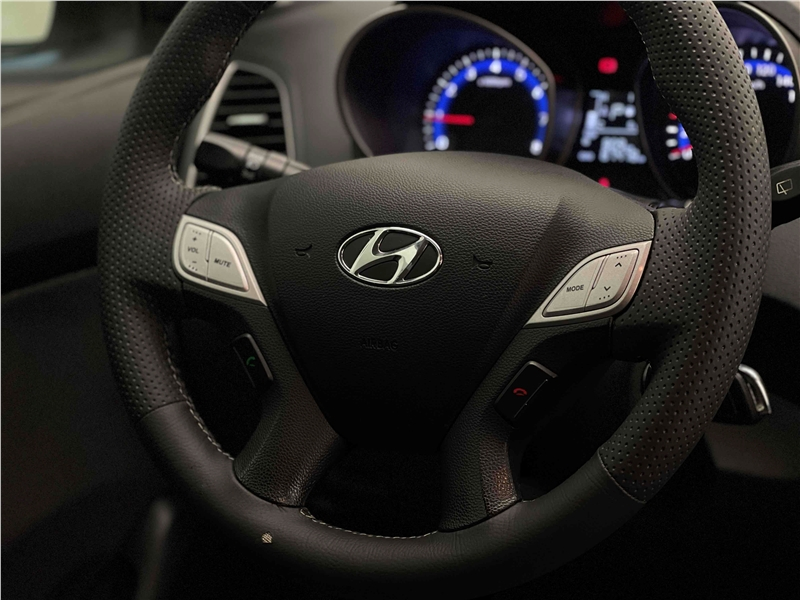 Foto do veículo HYUNDAI HB20X 1.6 16V PREMIUM FLEX 4P AUTOMÁTICO 2014 87.478 KM 51.900,00