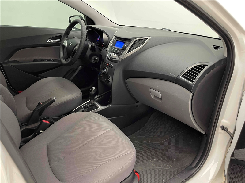 Foto do veículo HYUNDAI HB20X 1.6 16V PREMIUM FLEX 4P AUTOMÁTICO 2014 87.478 KM 51.900,00