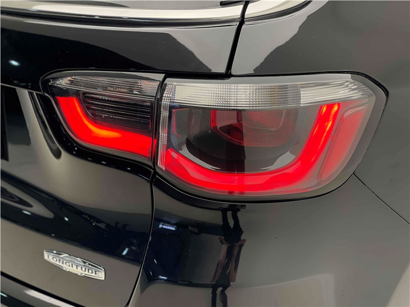 Foto do veículo JEEP COMPASS 2.0 16V FLEX LONGITUDE AUTOMÁTICO 2017 57.419 KM 101.900,00