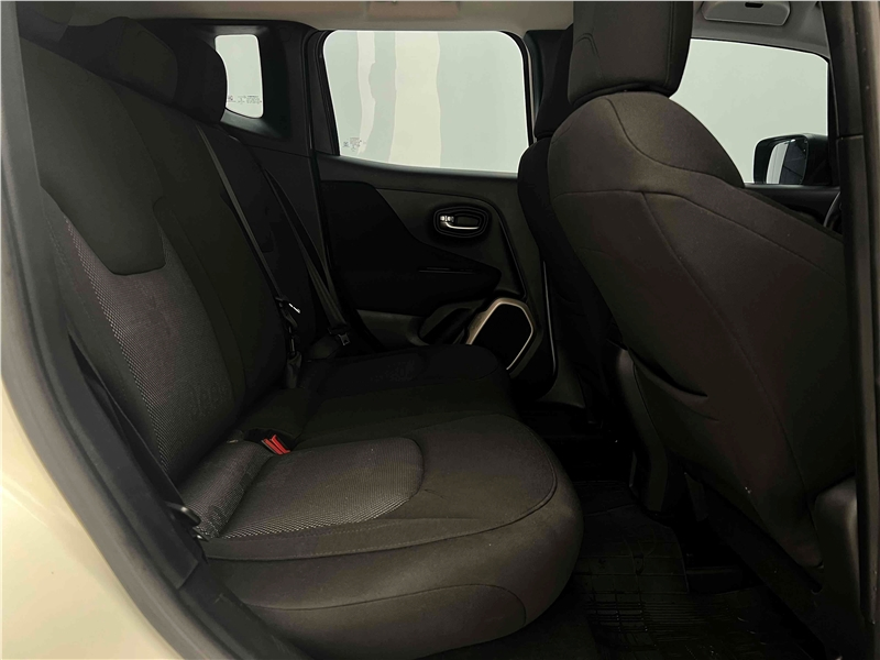 Foto do veículo JEEP RENEGADE 1.8 16V FLEX SPORT 4P AUTOMÁTICO 2017 41.375 KM 74.900,00