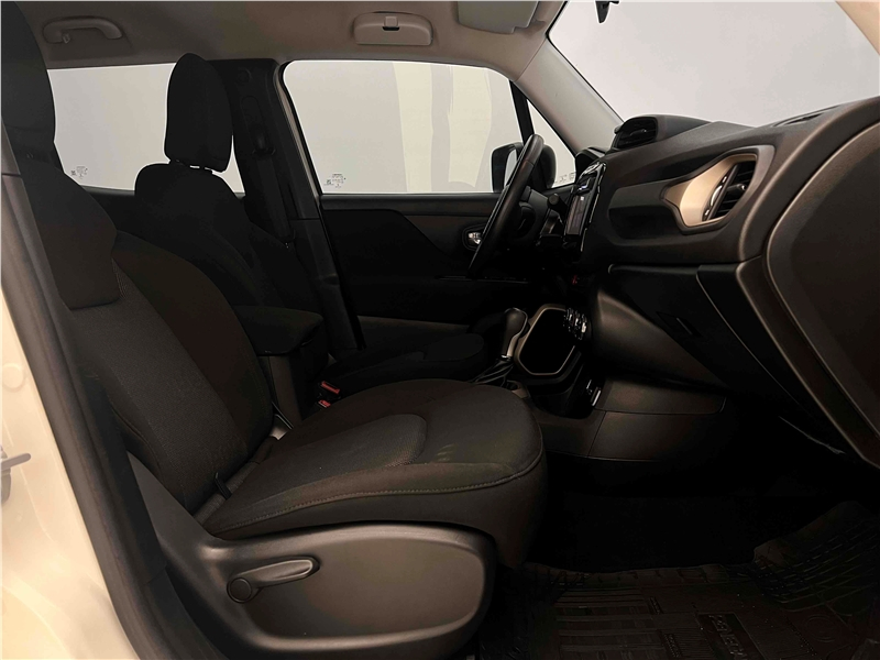 Foto do veículo JEEP RENEGADE 1.8 16V FLEX SPORT 4P AUTOMÁTICO 2017 41.375 KM 74.900,00