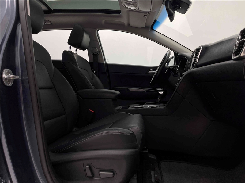 Foto do veículo KIA SPORTAGE 2.0 EX 4X2 16V FLEX 4P AUTOMÁTICO 2017 46.258 KM 119.900,00