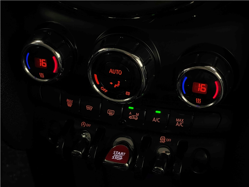 Foto do veículo MINI COOPER 2.0 S TOP 16V TURBO GASOLINA 4P AUTOMÁTICO 2015 84.204 KM 97.900,00