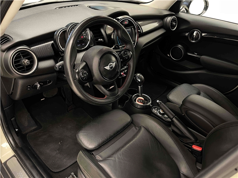 Foto do veículo MINI COOPER 2.0 S TOP 16V TURBO GASOLINA 4P AUTOMÁTICO 2015 84.204 KM 97.900,00