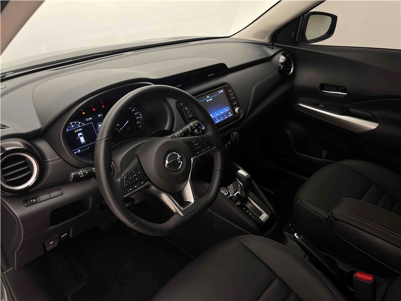 Foto do veículo NISSAN KICKS 1.6 16V FLEXSTART EXCLUSIVE XTRONIC 2022 6.319 KM 120.900,00