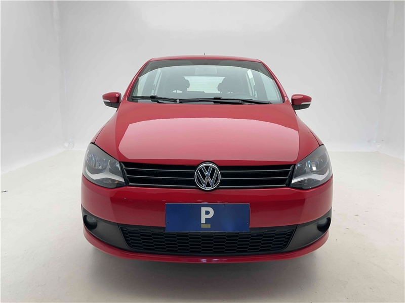 Foto do veículo VOLKSWAGEN FOX 1.0 MI 8V FLEX 4P MANUAL 2014 78.220 KM 39.900,00