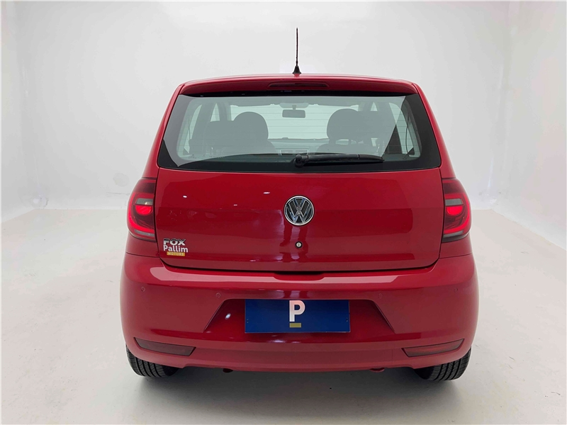 Foto do veículo VOLKSWAGEN FOX 1.0 MI 8V FLEX 4P MANUAL 2014 78.220 KM 39.900,00