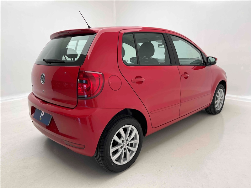 Foto do veículo VOLKSWAGEN FOX 1.0 MI 8V FLEX 4P MANUAL 2014 78.220 KM 39.900,00