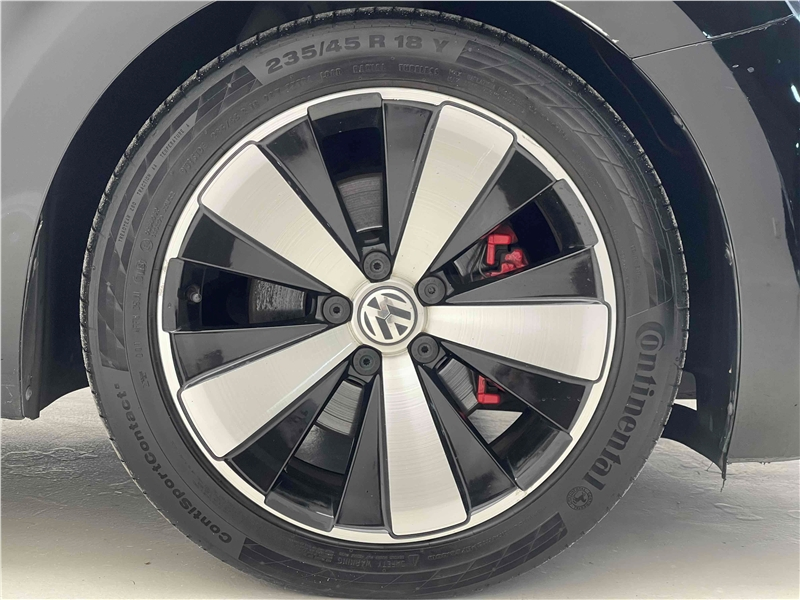 Foto do veículo VOLKSWAGEN FUSCA 2.0 TSI 16V GASOLINA 2P AUTOMÁTICO 2014 67.914 KM 105.900,00