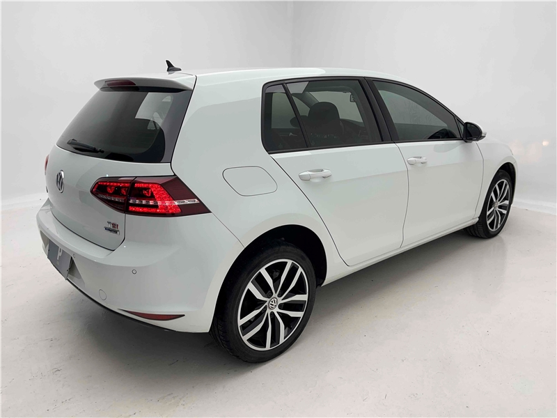 Foto do veículo VOLKSWAGEN GOLF 1.4 TSI HIGHLINE 16V TOTAL FLEX 4P TIPTRONIC 2016 71.052 KM 86.900,00
