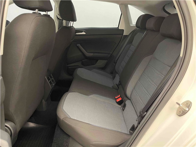 Foto do veículo VOLKSWAGEN NIVUS 1.0 200 TSI TOTAL FLEX COMFORTLINE AUTOMÁTICO 2022 27.006 KM 111.900,00