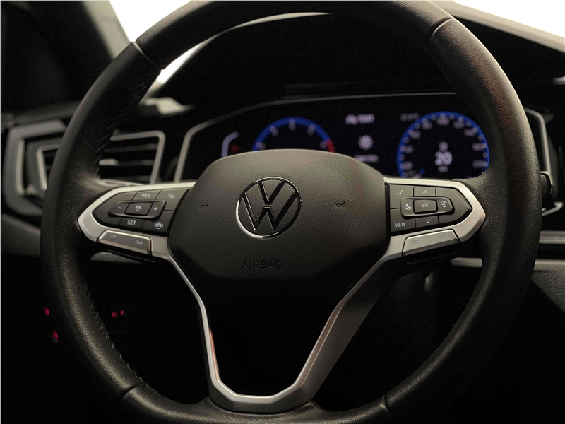 Foto do veículo VOLKSWAGEN NIVUS 1.0 200 TSI TOTAL FLEX HIGHLINE AUTOMÁTICO 2021 14.172 KM 114.900,00