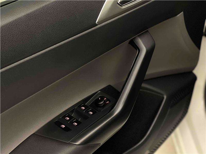 Foto do veículo VOLKSWAGEN POLO 1.0 200 TSI HIGHLINE AUTOMÁTICO 2018 38.027 KM 77.900,00