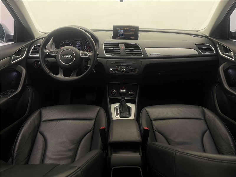 Foto do veículo AUDI Q3 2.0 TFSI ATTRACTION QUATTRO 4P GASOLINA S TRONIC 2014 52.981 KM 85.900,00