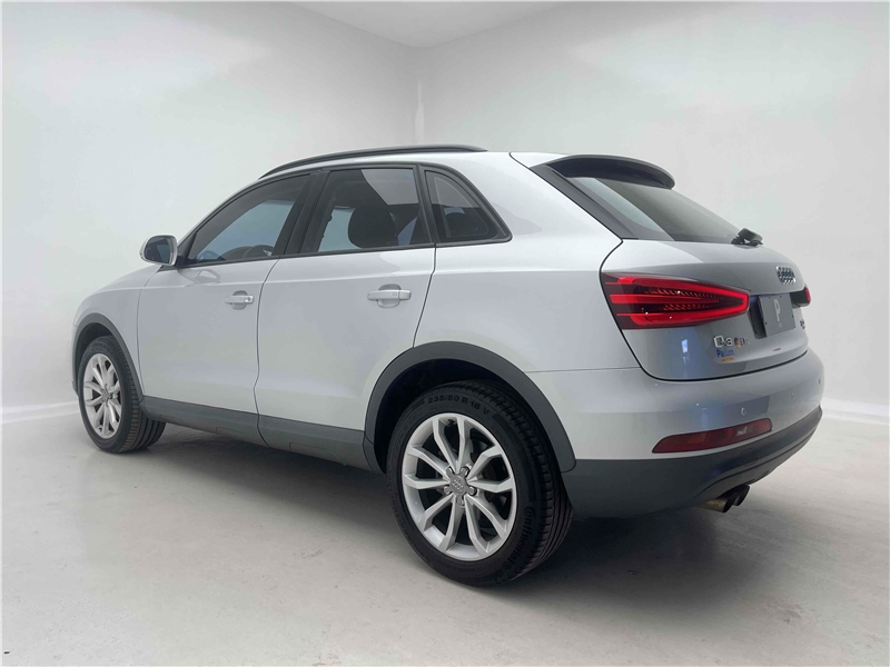 Foto do veículo AUDI Q3 2.0 TFSI ATTRACTION QUATTRO 4P GASOLINA S TRONIC 2014 52.981 KM 85.900,00