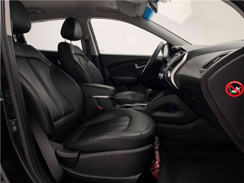Foto do veículo HYUNDAI IX35 2.0 MPI 4X2 16V FLEX 4P AUTOMÁTICO 2013 72.680 KM 68.900,00