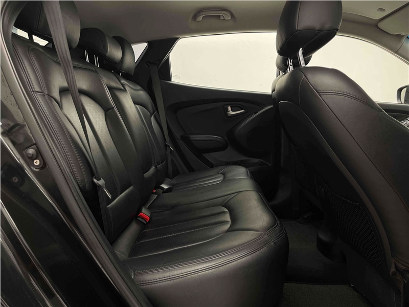 Foto do veículo HYUNDAI IX35 2.0 MPI 4X2 16V FLEX 4P AUTOMÁTICO 2013 72.680 KM 68.900,00