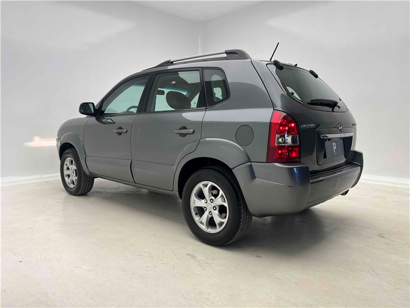 Foto do veículo HYUNDAI TUCSON 2.0 MPFI GLS 16V 143CV 2WD FLEX 4P AUTOMÁTICO 2016 86.498 KM 58.900,00