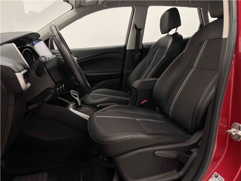Foto do veículo CHEVROLET TRACKER 1.2 TURBO FLEX LTZ AUTOMÁTICO 2021 29.035 KM 107.900,00