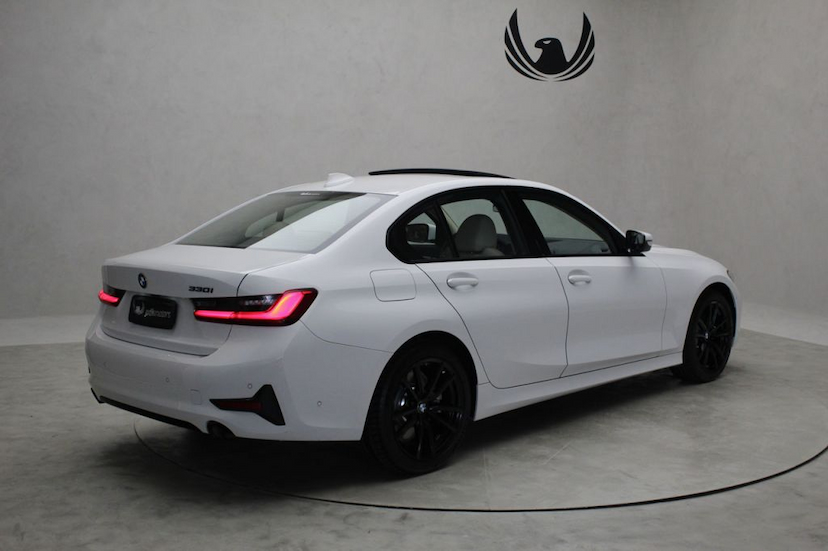 Foto do veículo BMW  330I SPORT 2019 3.110 KM 215.000,00