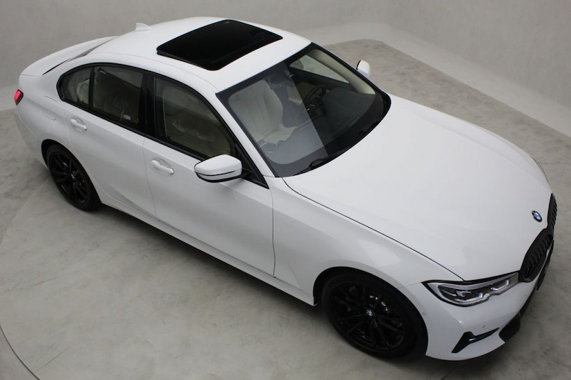 Foto do veículo BMW  330I SPORT 2019 3.110 KM 215.000,00
