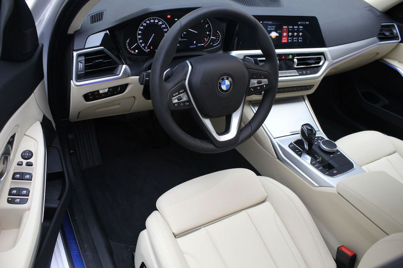 Foto do veículo BMW  330I SPORT 2019 3.110 KM 215.000,00