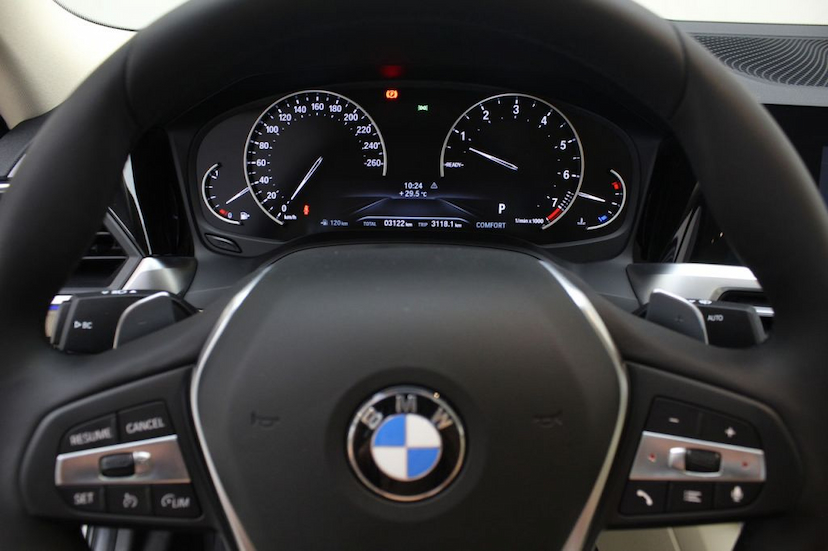 Foto do veículo BMW  330I SPORT 2019 3.110 KM 215.000,00