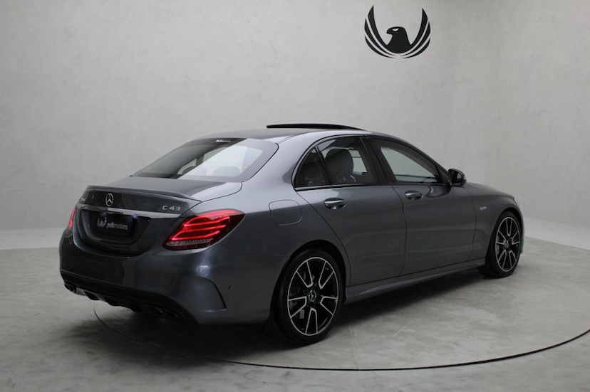 Foto do veículo MERCEDES-BENZ  C43 AMG 2018 21.500 KM 339.000,00