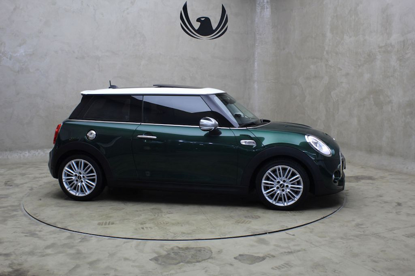 Foto do veículo MINI  COOPER S TOP 2P 2017 21.227 KM 110.000,00