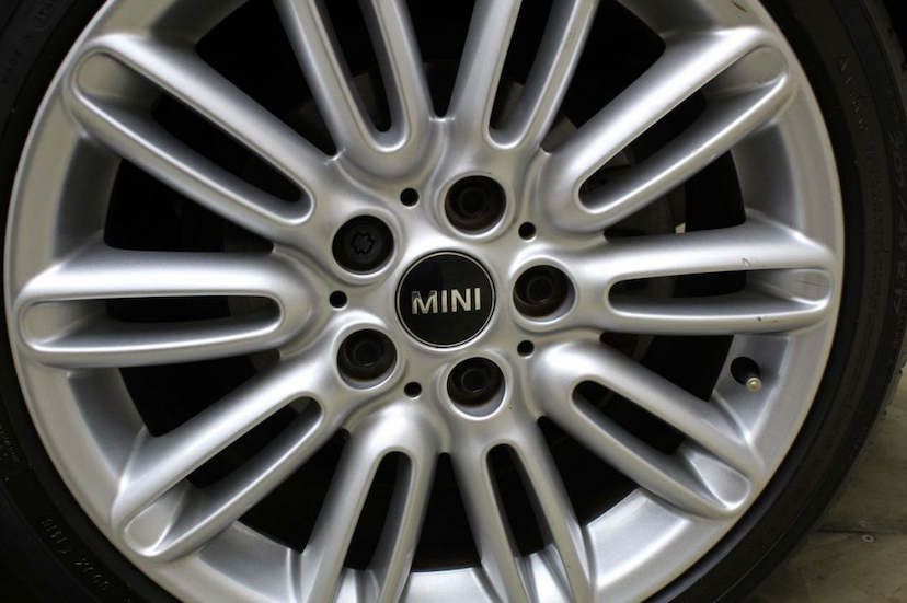 Foto do veículo MINI  COOPER S TOP 2P 2017 21.227 KM 110.000,00