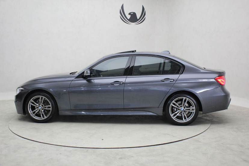 Foto do veículo BMW  320I M SPORT 2016 30.170 KM 122.000,00