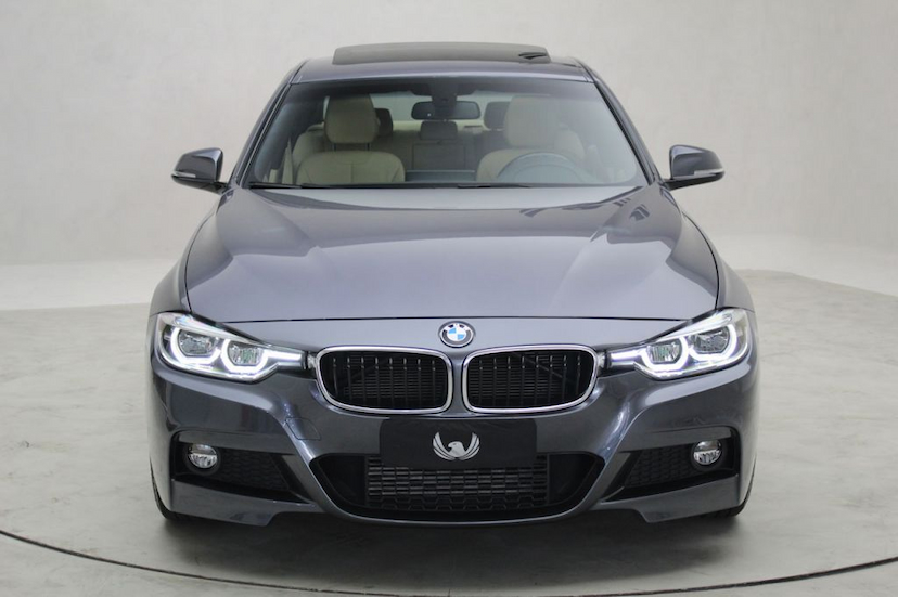 Foto do veículo BMW  320I M SPORT 2016 30.170 KM 122.000,00
