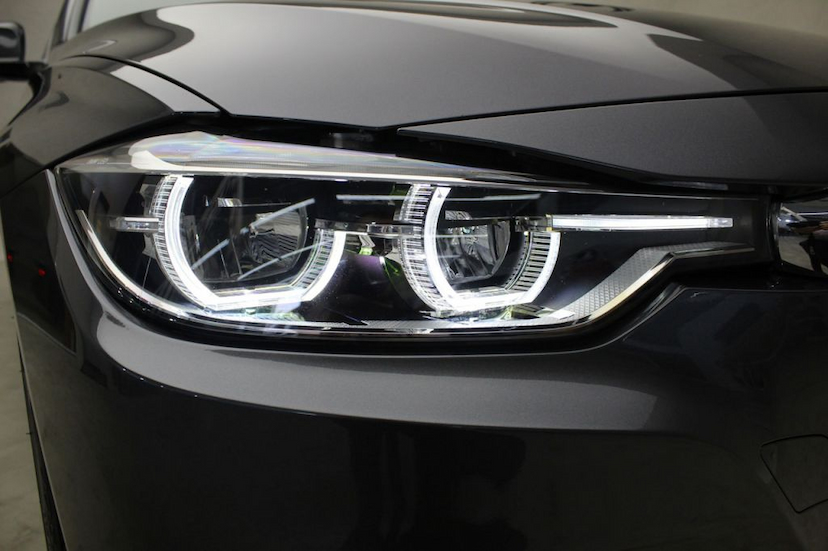 Foto do veículo BMW  320I M SPORT 2016 30.170 KM 122.000,00