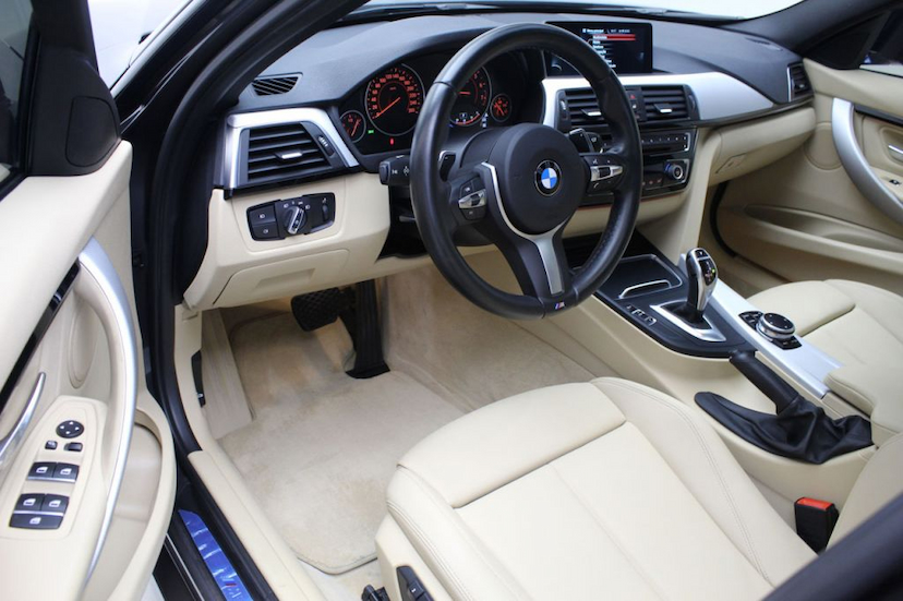 Foto do veículo BMW  320I M SPORT 2016 30.170 KM 122.000,00