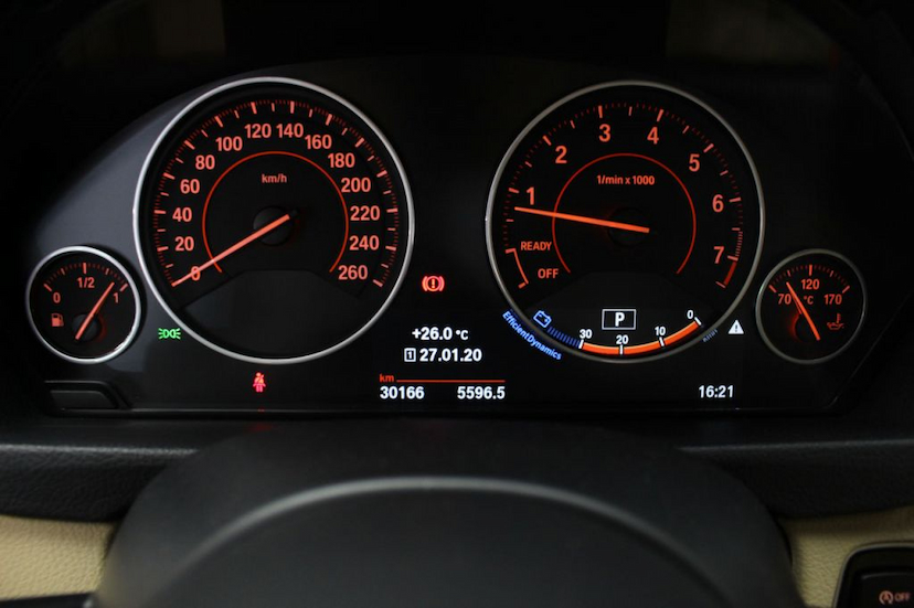 Foto do veículo BMW  320I M SPORT 2016 30.170 KM 122.000,00