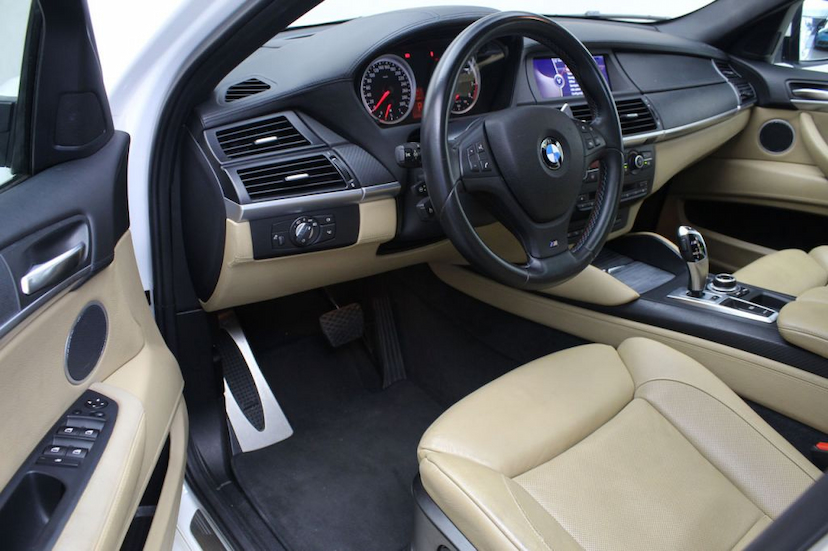 Foto do veículo BMW  X6 M 2012 47.400 KM 159.000,00