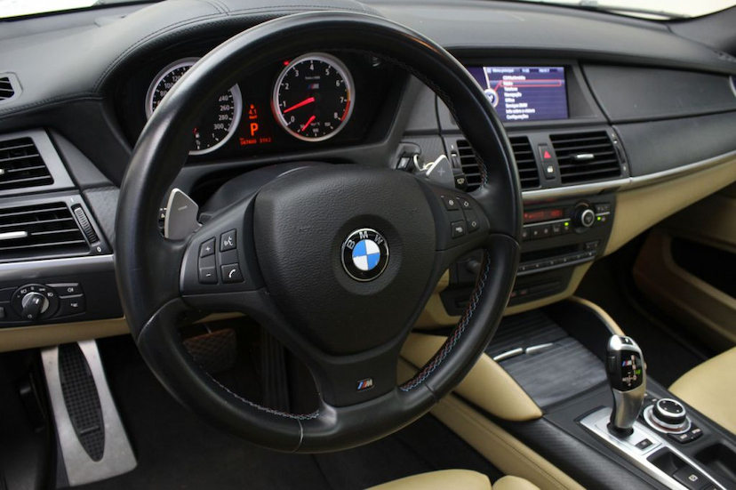 Foto do veículo BMW  X6 M 2012 47.400 KM 159.000,00