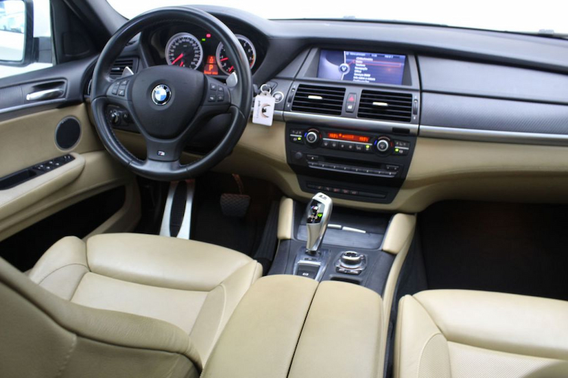 Foto do veículo BMW  X6 M 2012 47.400 KM 159.000,00