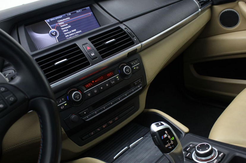 Foto do veículo BMW  X6 M 2012 47.400 KM 159.000,00