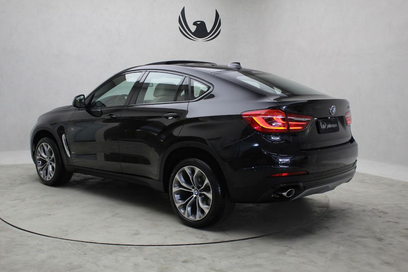 Foto do veículo BMW  X6 35I X-DRIVE 2016 31.950 KM 219.900,00
