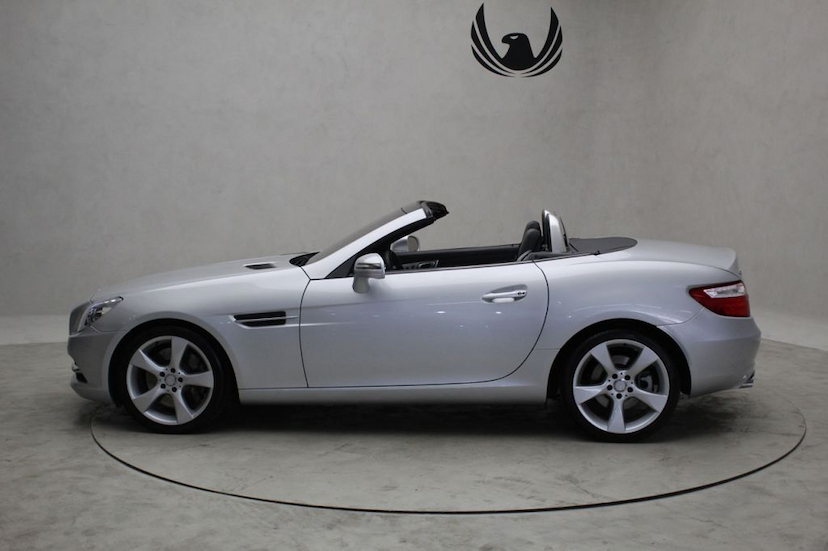 Foto do veículo MERCEDES-BENZ  SLK 350 2012 25.280 KM 145.000,00
