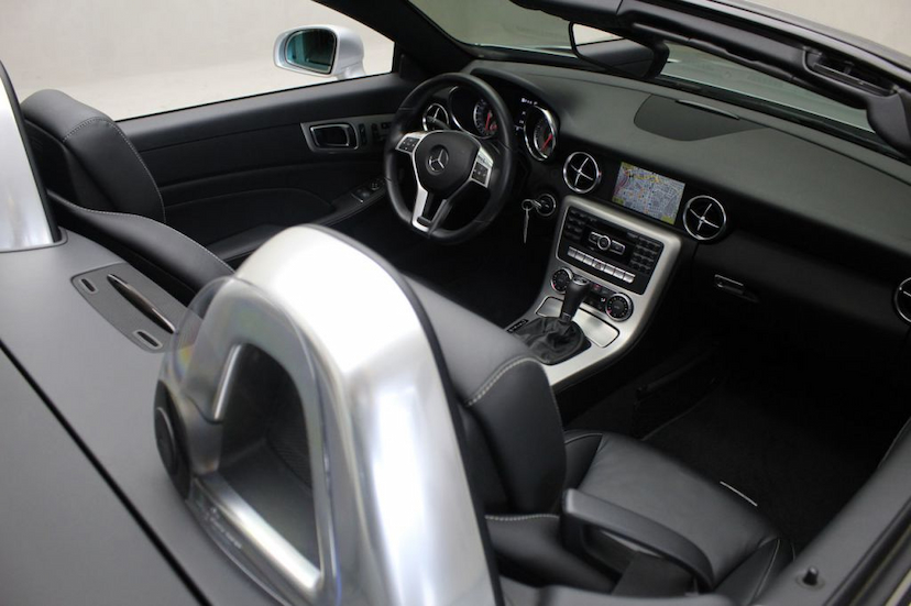Foto do veículo MERCEDES-BENZ  SLK 350 2012 25.280 KM 145.000,00