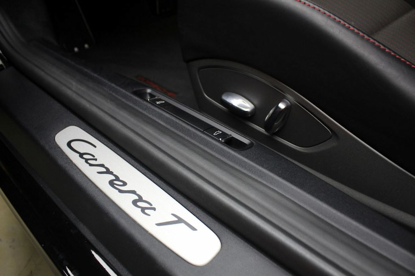 Foto do veículo PORSCHE  911 CARRERA T 2019 3.188 KM 569.000,00