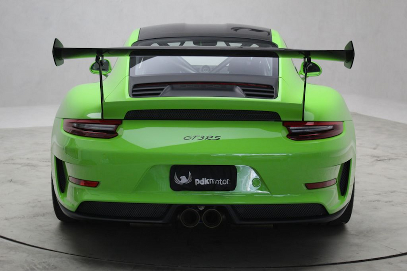 Foto do veículo PORSCHE 911 GT3 RS 2019 1.300 KM 1.820.000,00