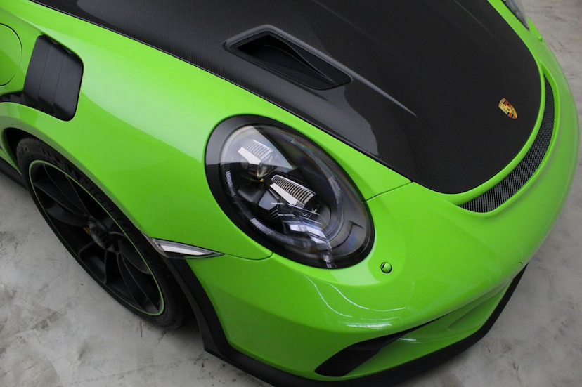 Foto do veículo PORSCHE 911 GT3 RS 2019 1.300 KM 1.820.000,00