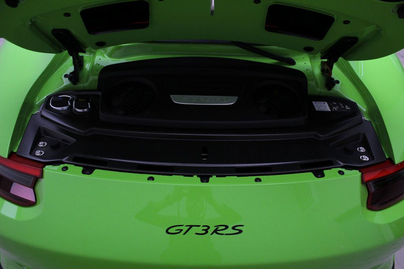 Foto do veículo PORSCHE 911 GT3 RS 2019 1.300 KM 1.820.000,00
