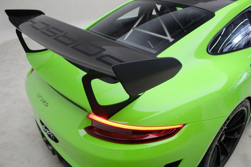 Foto do veículo PORSCHE 911 GT3 RS 2019 1.300 KM 1.820.000,00